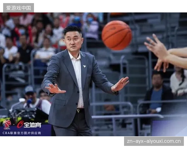 山东高速男篮攻防两端火力全开,外线三分攻势强劲
